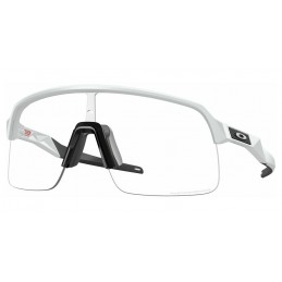 Oakley Sutro LITE OO9463 46 MATTE WHITE/CLEAR TO Black IRIDIUM PHOTOCHROMIC Oakley Sutro LITE OO9463 46 MATTE WHITE/CLEAR TO Black IRIDIUM PHOTOCHROMIC